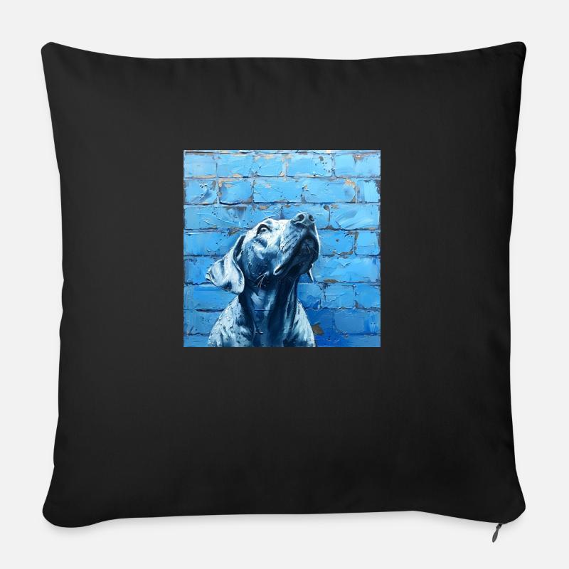 Hund vor blauer Wand treu hinauf blickend - Sofakissen mit Füllung 45 x 45 cm - Schwarz