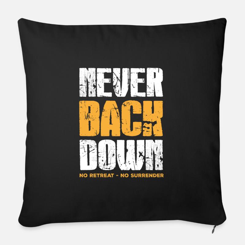 Never Back Down - Sofakissen mit Füllung 45 x 45 cm - Schwarz