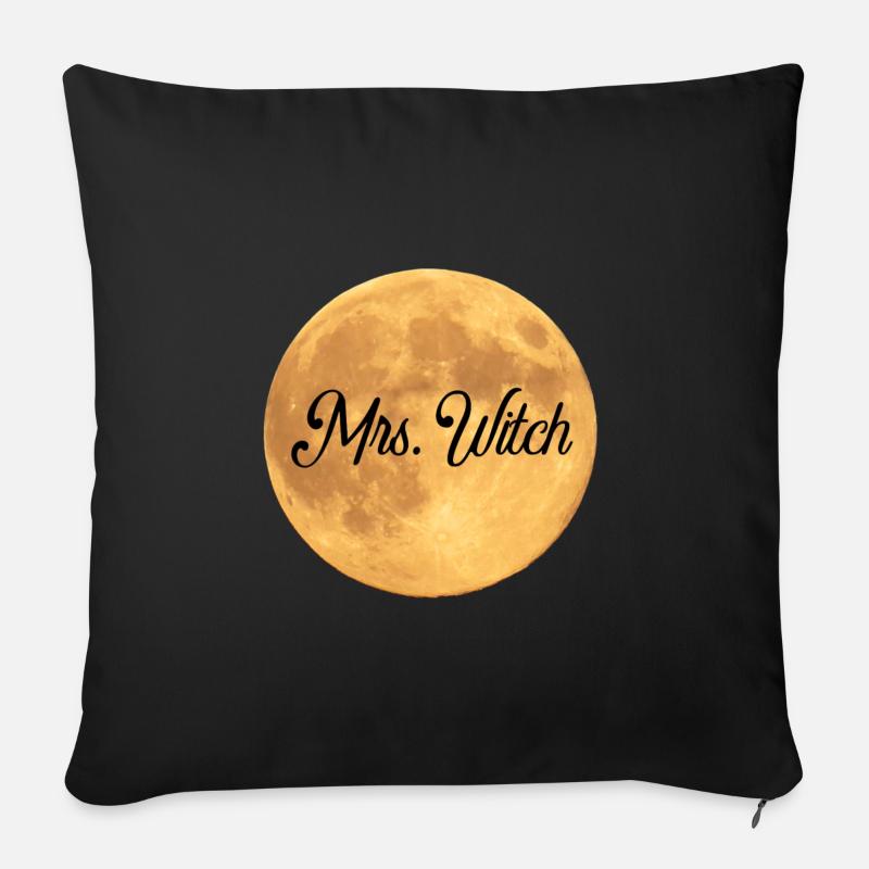 Mrs. Witch - Sofakissen mit Füllung 45 x 45 cm - Schwarz