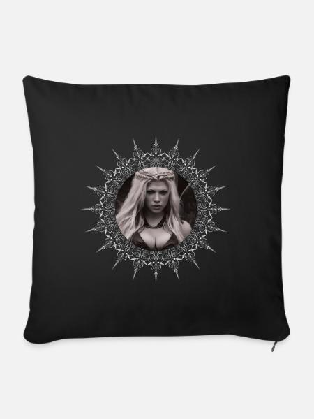 Schildmaid Wikinger Kriegerin Mittelalter - Sofakissen mit Füllung 45 x 45 cm - Schwarz