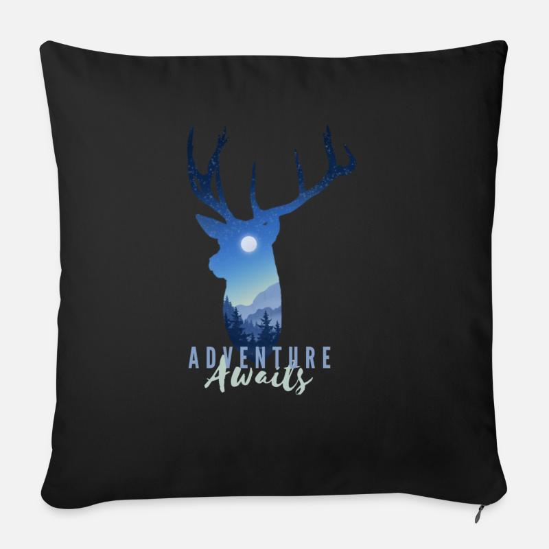 Adventure awaits - Sofakissen mit Füllung 45 x 45 cm - Schwarz