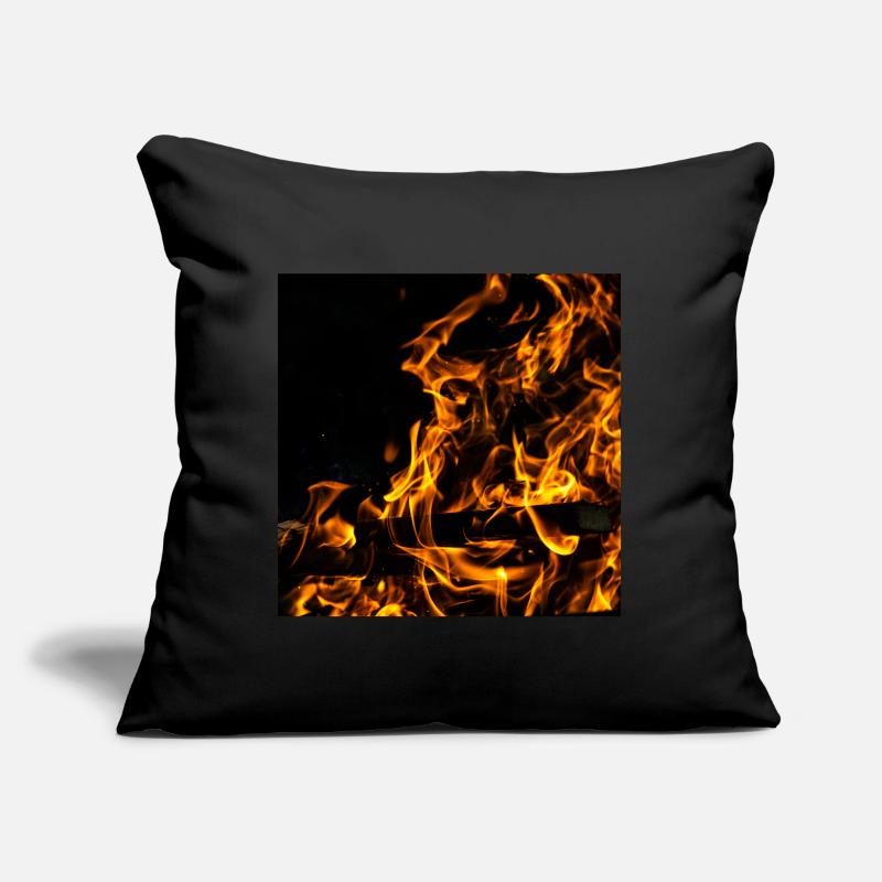 Loderndes Feuer in der Nacht Sofakissen mit Füllung 45 x 45 cm
