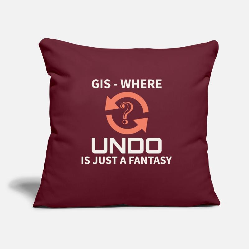 GIS Undo Fantasy Data Mapping Errors Coussin et housse de 45 x 45 cm