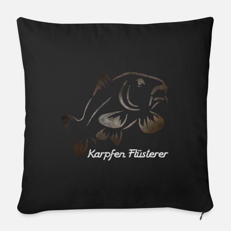 Karpfen Flüsterer - Sofakissen mit Füllung 45 x 45 cm - Schwarz