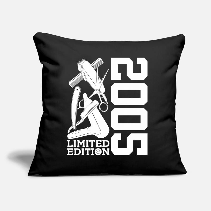 COIFFEUSE 2005 STYLISTE COIFFEUSE POUR SES 21 ANS Coussin et housse de 45 x 45 cm