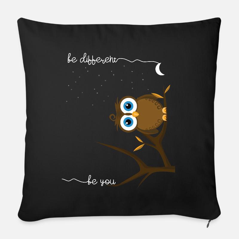 Eule be different be you Geschenkidee - Sofakissen mit Füllung 45 x 45 cm - Schwarz