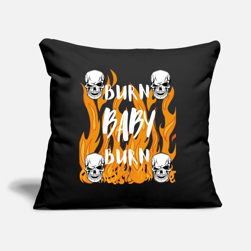 BRÛLE BÉBÉ BRÛLE! Coussin et housse de 45 x 45 cm
