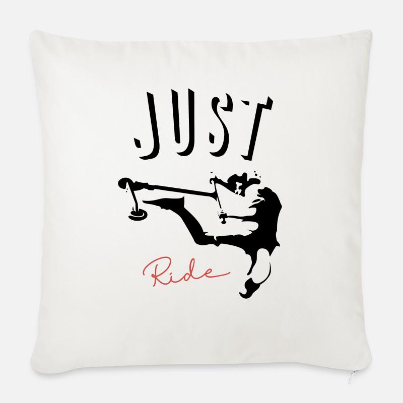 Just ride 3 - Sofakissen mit Füllung 45 x 45 cm - Naturweiß 
