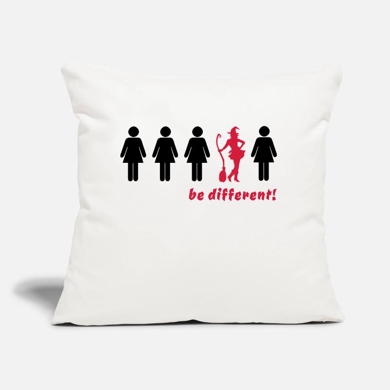 être différent! - être différent (sorcière) Coussin et housse de 45 x 45 cm