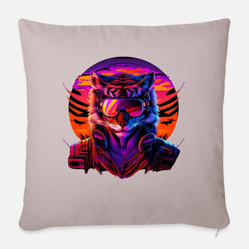 Retro Emblems - Animal - Pilot Tiger - Sofakissen mit Füllung 45 x 45 cm - helles Taupe