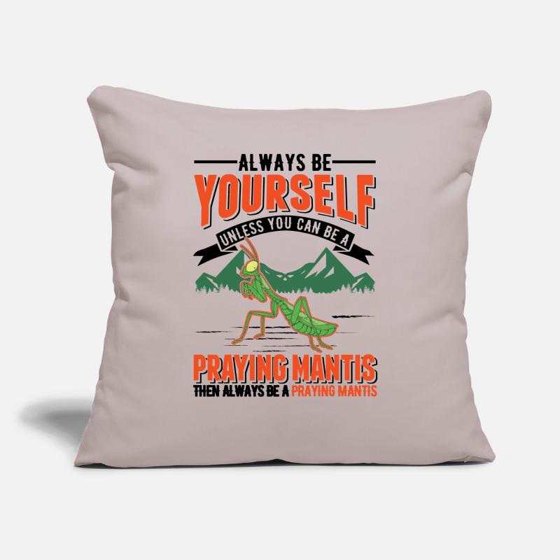 Praying mantis mantis mantis mantis Sofa pillow with filling 45cm x 45cm