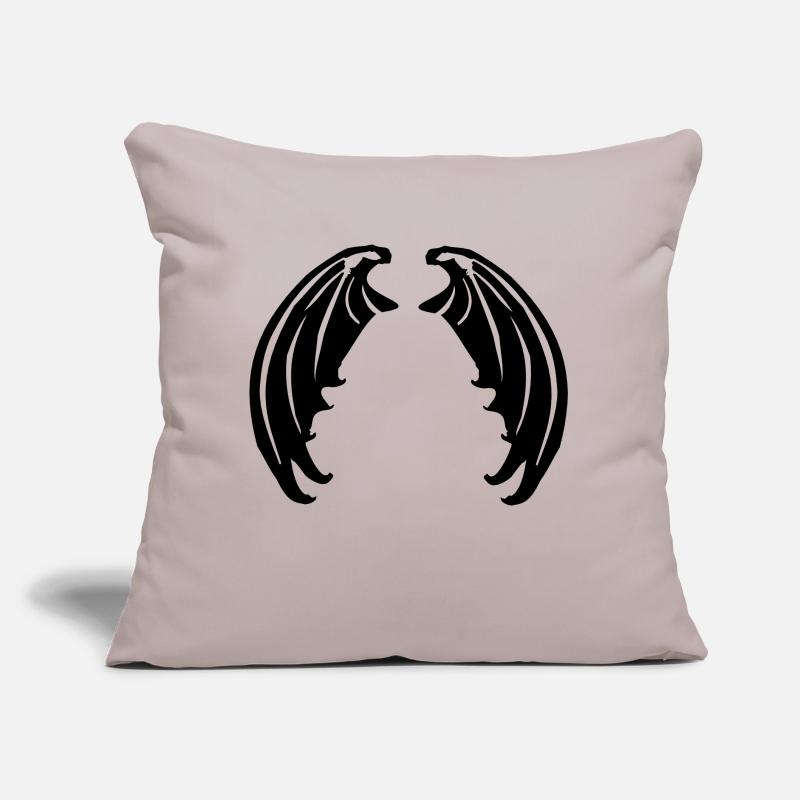 Flügel von Vampiren oder Teufelchen Sofakissen mit Füllung 45 x 45 cm