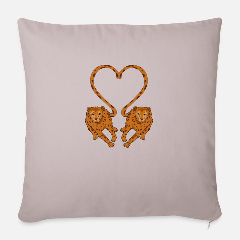 Gepard Paar Valentinstag - Sofakissen mit Füllung 45 x 45 cm - helles Taupe