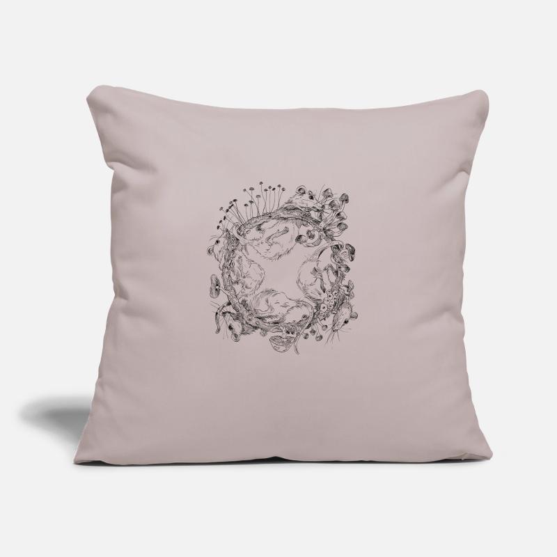 course de rat / course de rat / champignons Coussin et housse de 45 x 45 cm