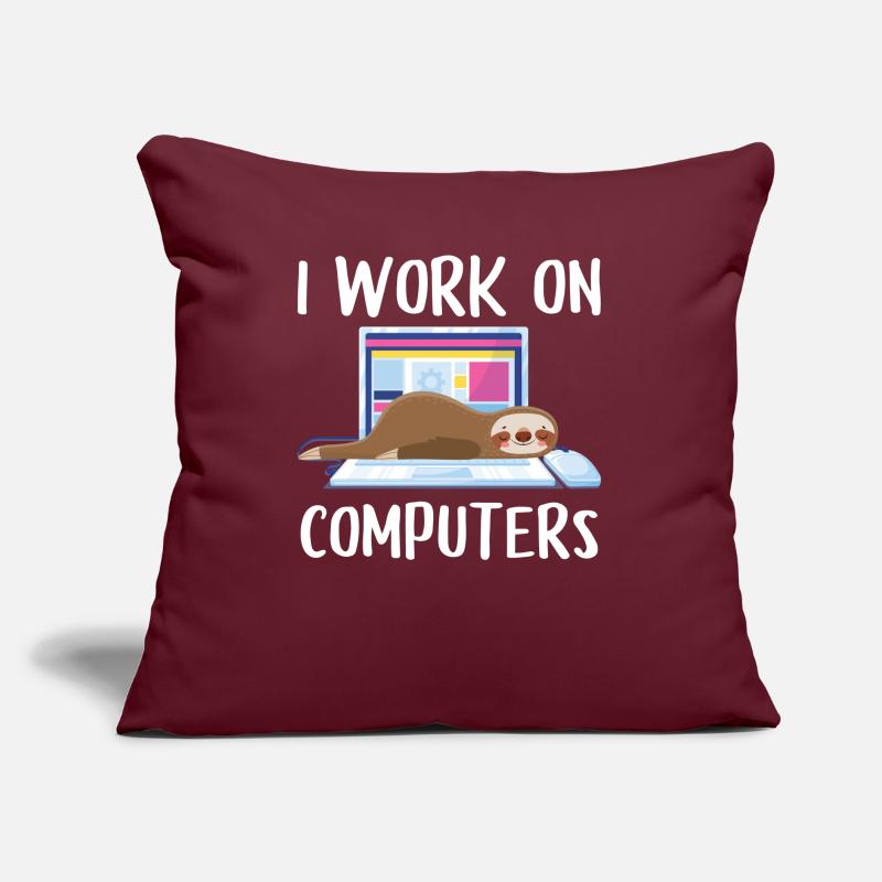 I work on computers Computer Progammer Geschen Coussin et housse de 45 x 45 cm
