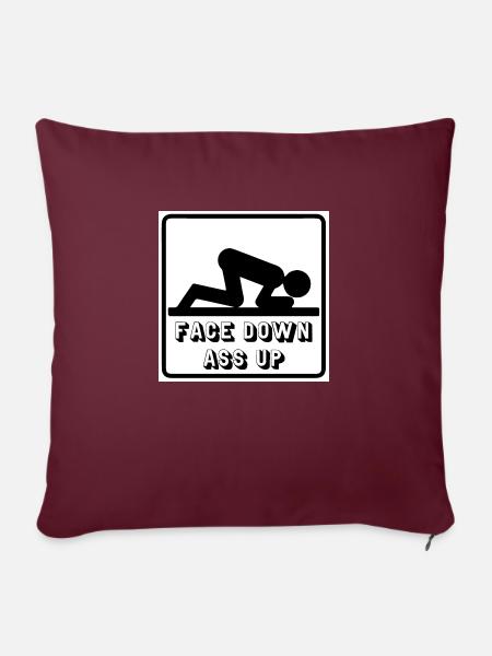 Face Down Ass Up - Sofakissen mit Füllung 45 x 45 cm - Burgunderrot
