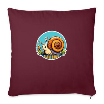 Slow down snail - Sofakissen mit Füllung 45 x 45 cm - Burgunderrot - Vorne