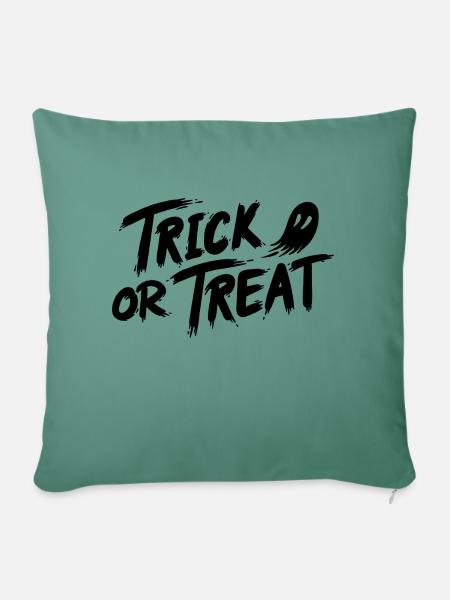 Trick or Treat - Sofakissen mit Füllung 45 x 45 cm - Tanngrün