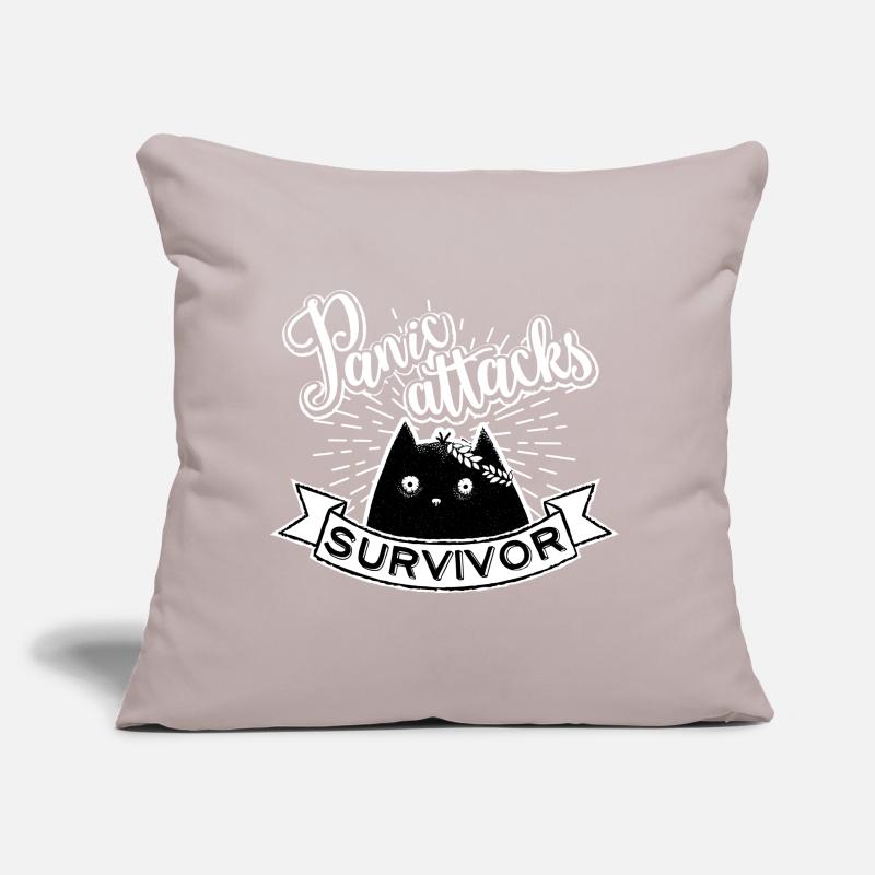Panic Attacks Survivor, noir et blanc, ver. 2 Coussin et housse de 45 x 45 cm