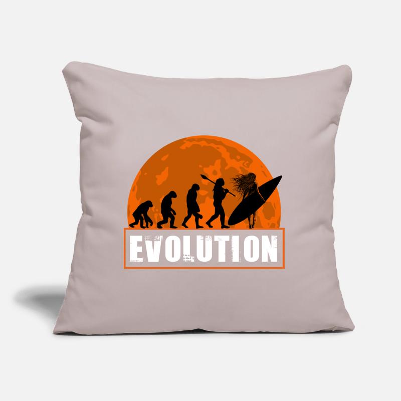 Évolution de la silhouette vintage du coucher de soleil surf Coussin et housse de 45 x 45 cm