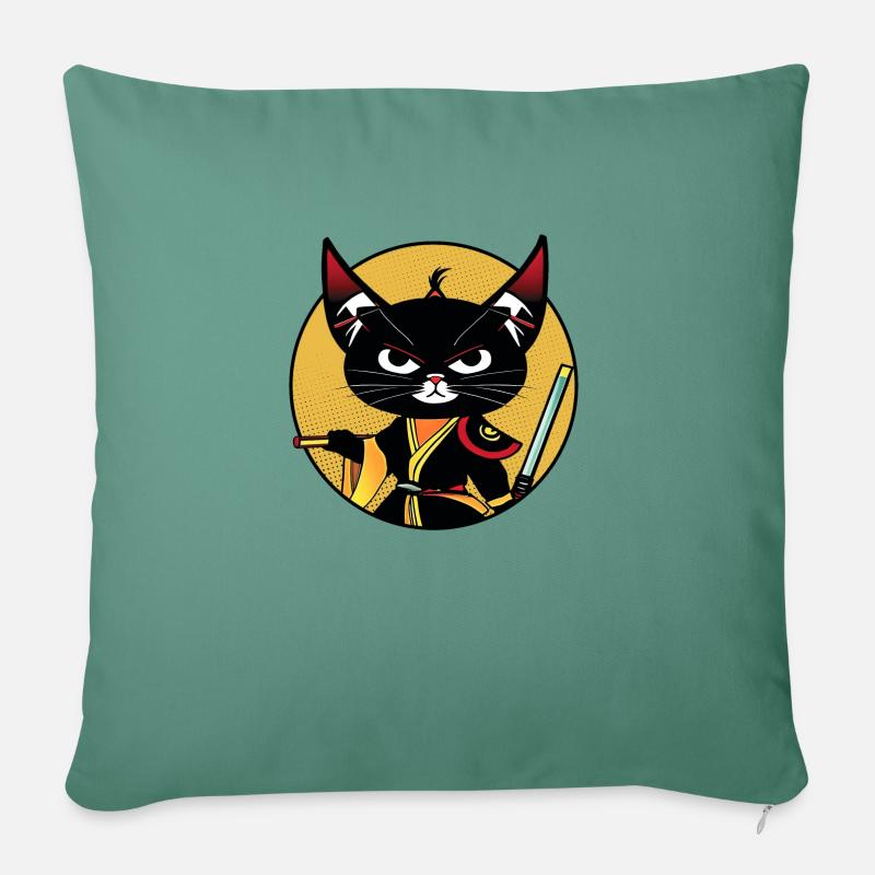 Chat noir ninja - Coussin et housse de 45 x 45 cm - vert sapin
