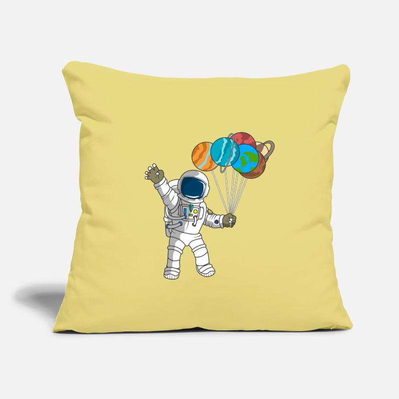 Astronaute 4e anniversaire : design d’enfant de la planète spatiale Coussin et housse de 45 x 45 cm