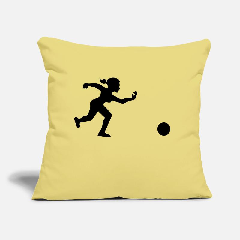 joueuse de bowling lance sa boule Coussin et housse de 45 x 45 cm