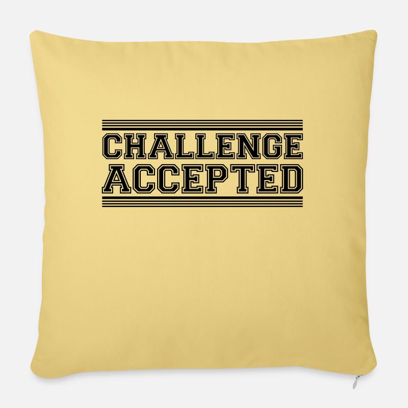 Challenge Accepted Design - Sofakissen mit Füllung 45 x 45 cm - Hellgelb