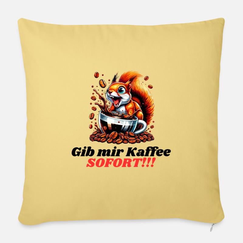 Gib mir Kaffee - witziges Eichhörnchen Design - Sofakissen mit Füllung 45 x 45 cm - Hellgelb