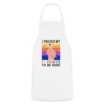 C’est drôle que j’ai mis en pause mon K-drama pour être ici K-pop Idols - Tablier de cuisine - blanc - Devant - AI Model Male 185 dark (185cm)