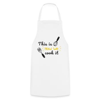 Voici comment nous le cuisineons Drôle de citation de cuisine - Tablier de cuisine - blanc - Devant - AI Model Male 185 dark (185cm)