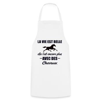 La vie est belle t-shirt cadeau citation équestre - Tablier de cuisine - blanc - Devant - AI Model Male 185 dark (185cm)