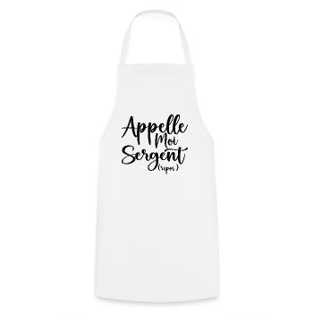 Appelle Moi Sergent Repos - Tablier de cuisine - blanc - Devant - AI Model Male 185 dark (185cm)