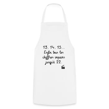 Kaameløtt - Réplique Culte - Citation Perceval - Tablier de cuisine - blanc - Devant - AI Model Male 185 dark (185cm)