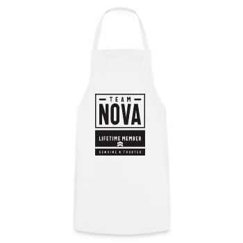 Benutzerdefinierter Name von Nova - Kochschürze - Weiß - Vorne - AI Model Male 185 dark (185cm)