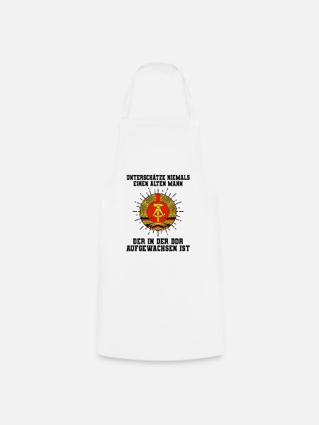 Unterschätze niemals einen alten Mann aus der DDR - Kochschürze - Weiß