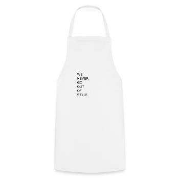 NOUS NE SORTIRONS JAMAIS DE FANS SHIRT DE STYLE - Tablier de cuisine - blanc - Devant - AI Model Male 185 dark (185cm)