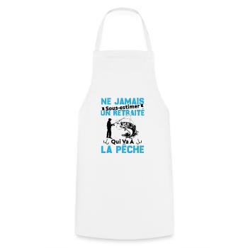 Ne Jamais Sous Estimer Un Retraité Pêcheur - Tablier de cuisine - blanc - Devant - AI Model Male 185 dark (185cm)