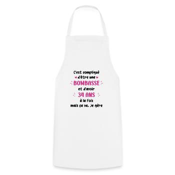 Bombasse et 34 ans - Tablier de cuisine - blanc - Devant - AI Model Male 185 dark (185cm)