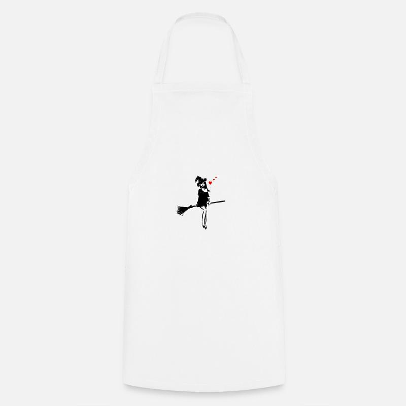 Sorcière sur un balai de sorcière avec un cœur et un chapeau de sorcière - Tablier de cuisine - blanc
