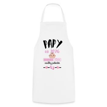 Papy en 2026 Fille Veuillez Patienter - Tablier de cuisine - blanc - Devant - AI Model Male 185 dark (185cm)