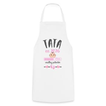 Tata en 2026 Veuillez Patienter  - Tablier de cuisine - blanc - Devant - AI Model Male 185 dark (185cm)