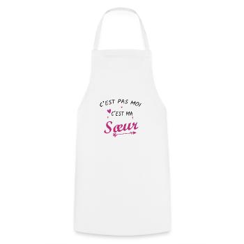 C'est pas moi c'est ma Sœur - Humour - Tablier de cuisine - blanc - Devant - AI Model Male 185 dark (185cm)