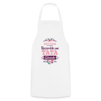 Tata Géniale Cadeau pour tante Citation Rigolo Fun - Tablier de cuisine - blanc - Devant - AI Model Male 185 dark (185cm)