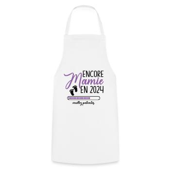 Encore Mamie 2024 Cadeau Future Grand Mère - Tablier de cuisine - blanc - Devant - AI Model Male 185 dark (185cm)