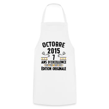 7 Ans Anniversaire Vintage Né(e) en Octobre 2015 - Tablier de cuisine - blanc - Devant - AI Model Male 185 dark (185cm)