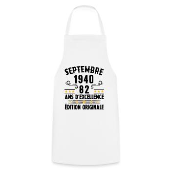 82 Ans Anniversaire Vintage Né(e) Septembre 1940 - Tablier de cuisine - blanc - Devant - AI Model Male 185 dark (185cm)