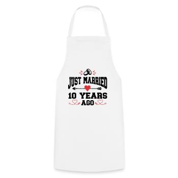 Je viens de me marier il y a 10 ans 10e anniversaire de mariage - Tablier de cuisine - blanc - Devant - AI Model Male 185 dark (185cm)