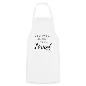 C'est pas la capitale, c'est Lorient bébé - Tablier de cuisine - blanc - Devant - AI Model Male 185 dark (185cm)