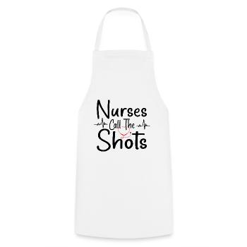 Nurses Call The Shots - Nurse Gift - Kochschürze - Weiß - Vorne - AI Model Male 185 dark (185cm)
